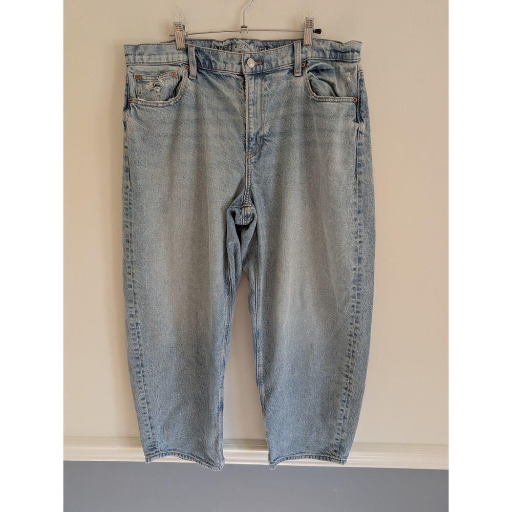 American Eagle Women Light Wash Barrel Jeans Size 14 Regular loose relaxed